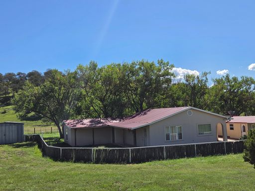 Spacious Three Bedroom Home with Horse Facilities and Views