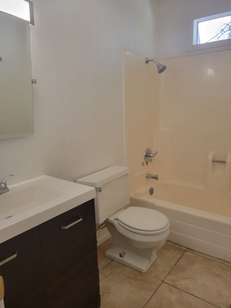 Ruidoso Apartment: 201 Upper Terrace