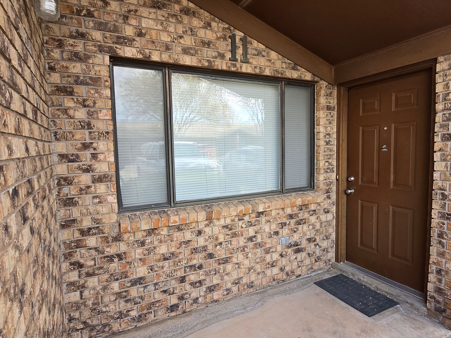 Roswell Apartment: 117 E Mescalero