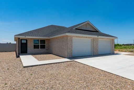 BRAND NEW 2 bed 2 bath home COMING SOON! $1665 Total Monthly Price – photo 1