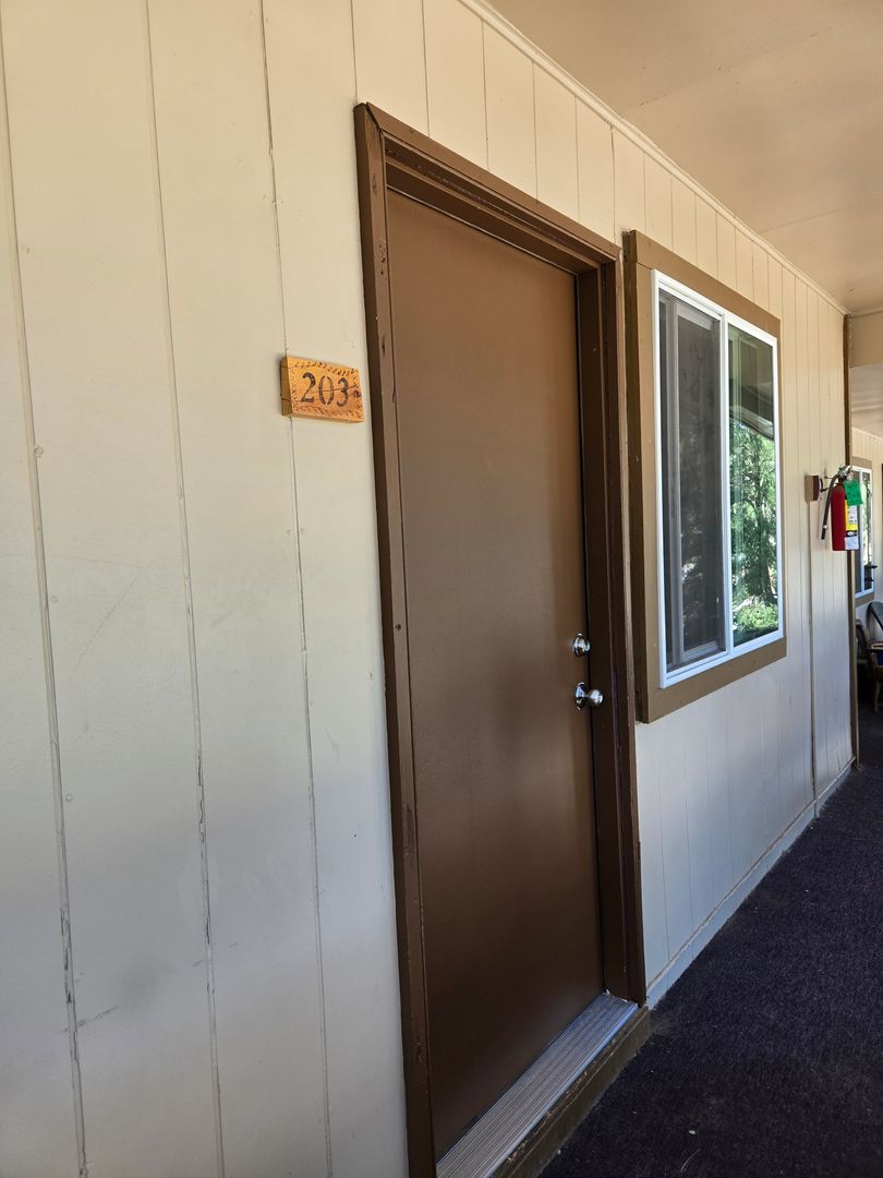 Ruidoso Apartment: 201 Upper Terrace