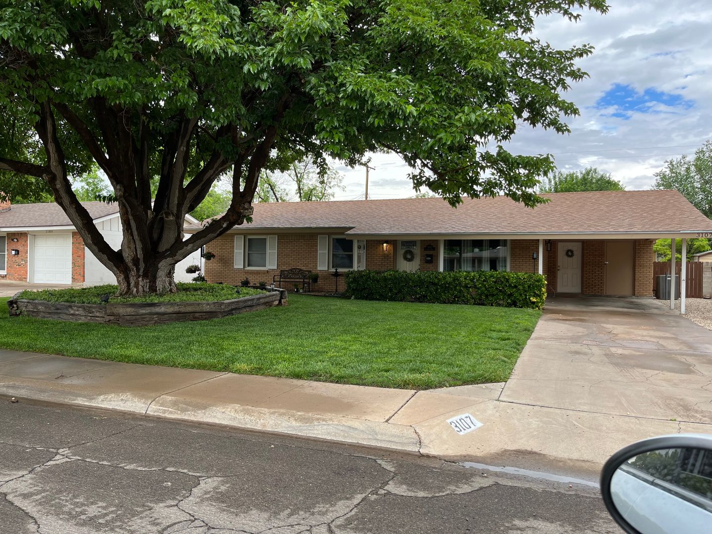 Roswell House: 3107 Encanto   (418)