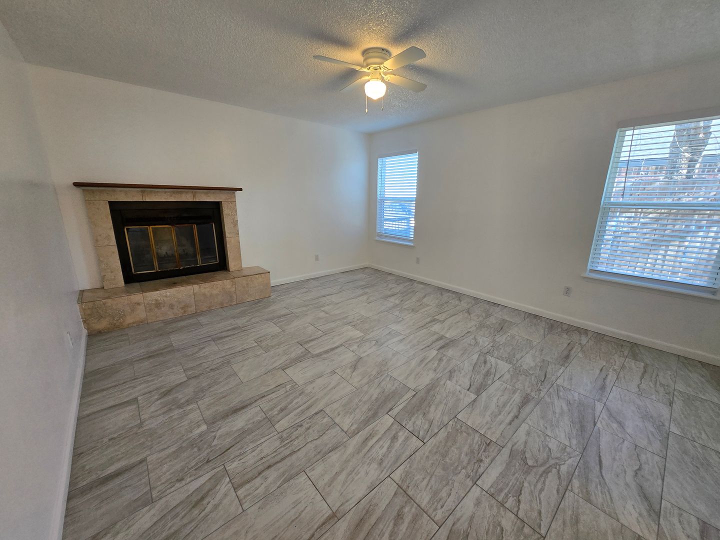 Roswell House: 4104-B Pawnee  (195)