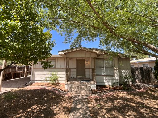 3 Bed 2 Bath Rental at 400 N Elm (806), Roswell, NM – photo 1