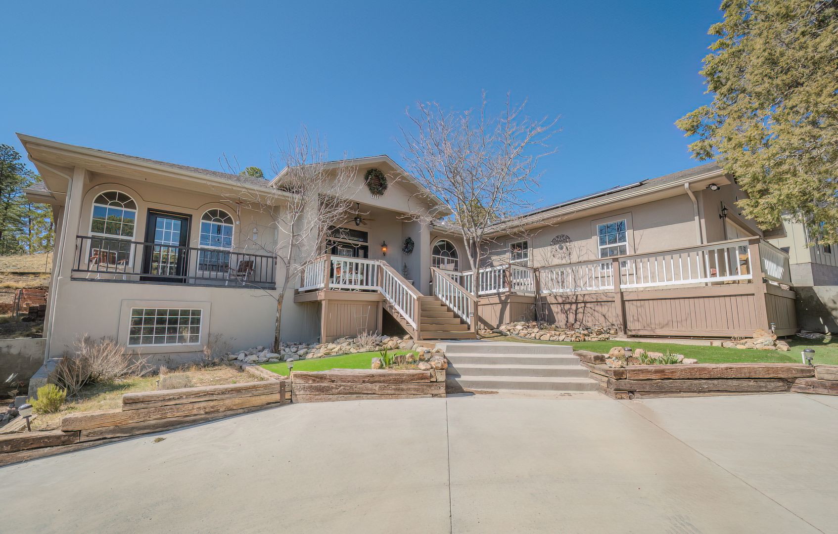 Ruidoso House: 111 Coker Lane