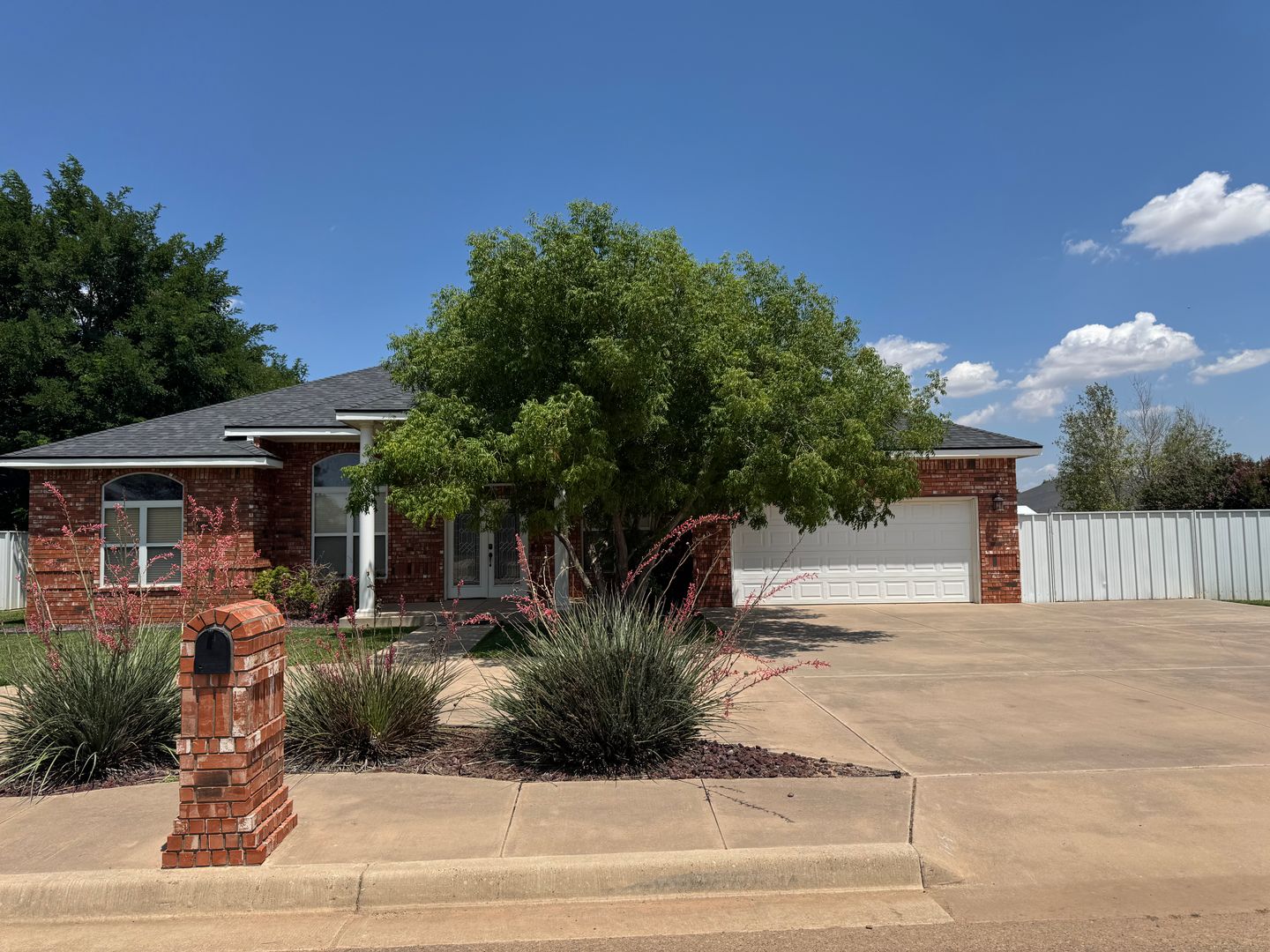 Clovis House: 105 Sandpiper Court (1316)