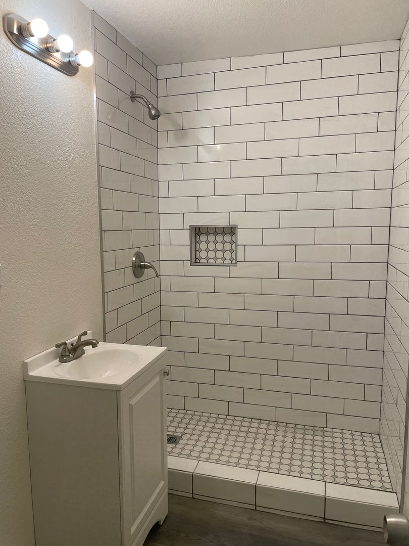 Roswell Apartment: 703 E 3rd Street