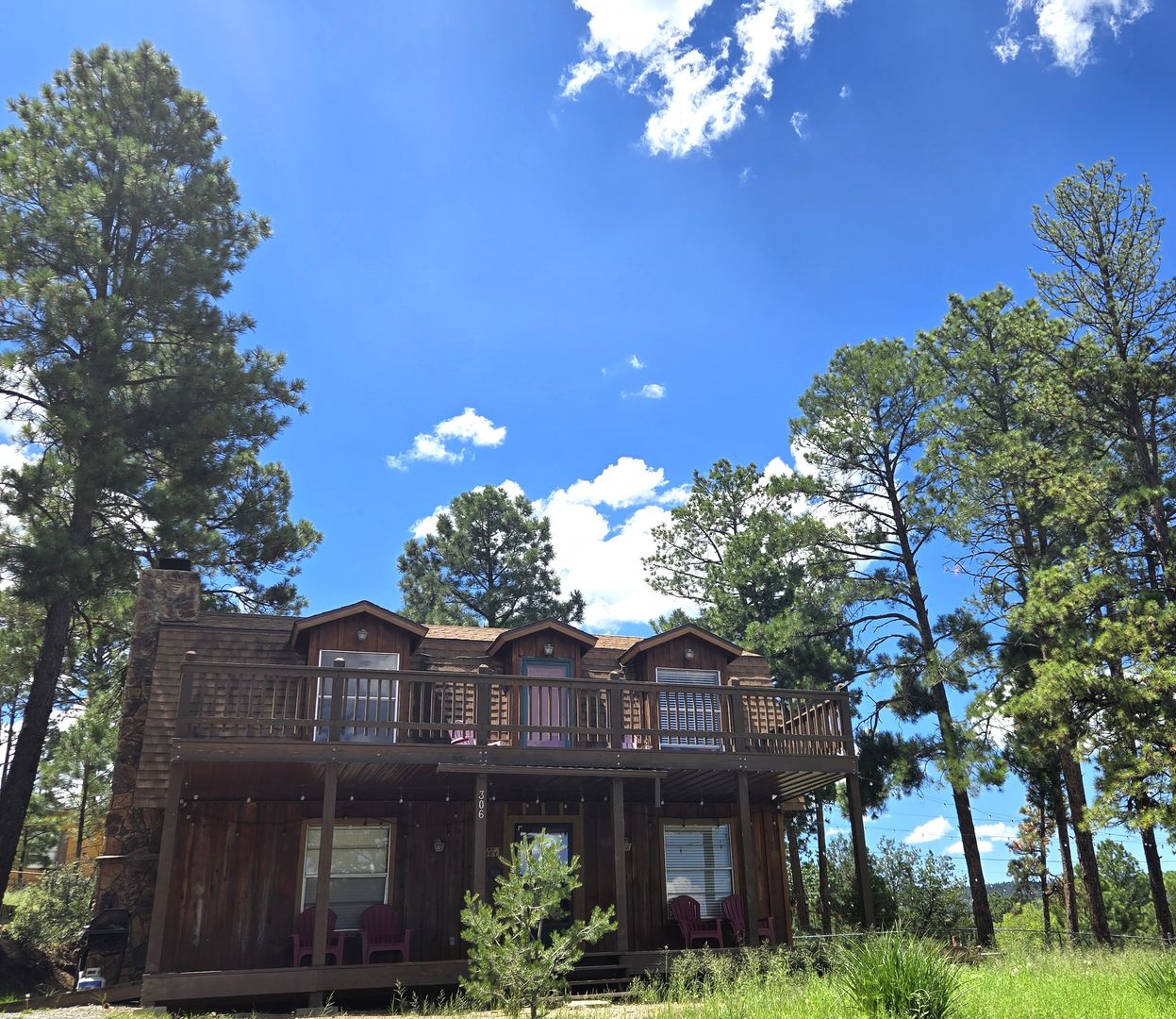 Large Three Bedroom Home Close To Midtown Ruidoso