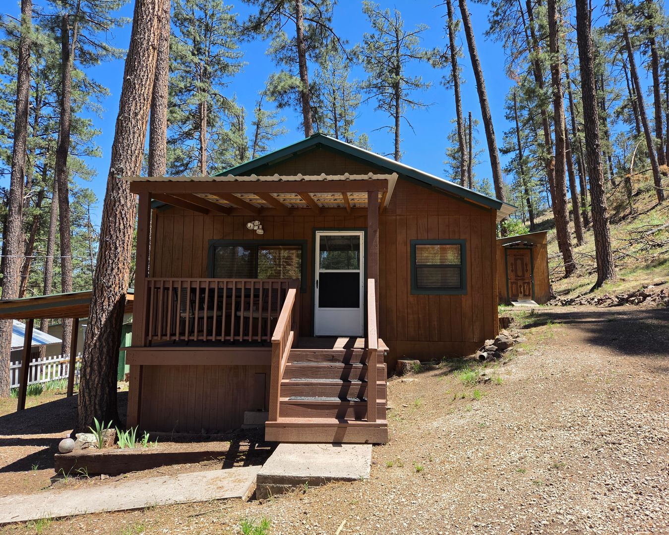 Ruidoso House: 235 Hart Avenue