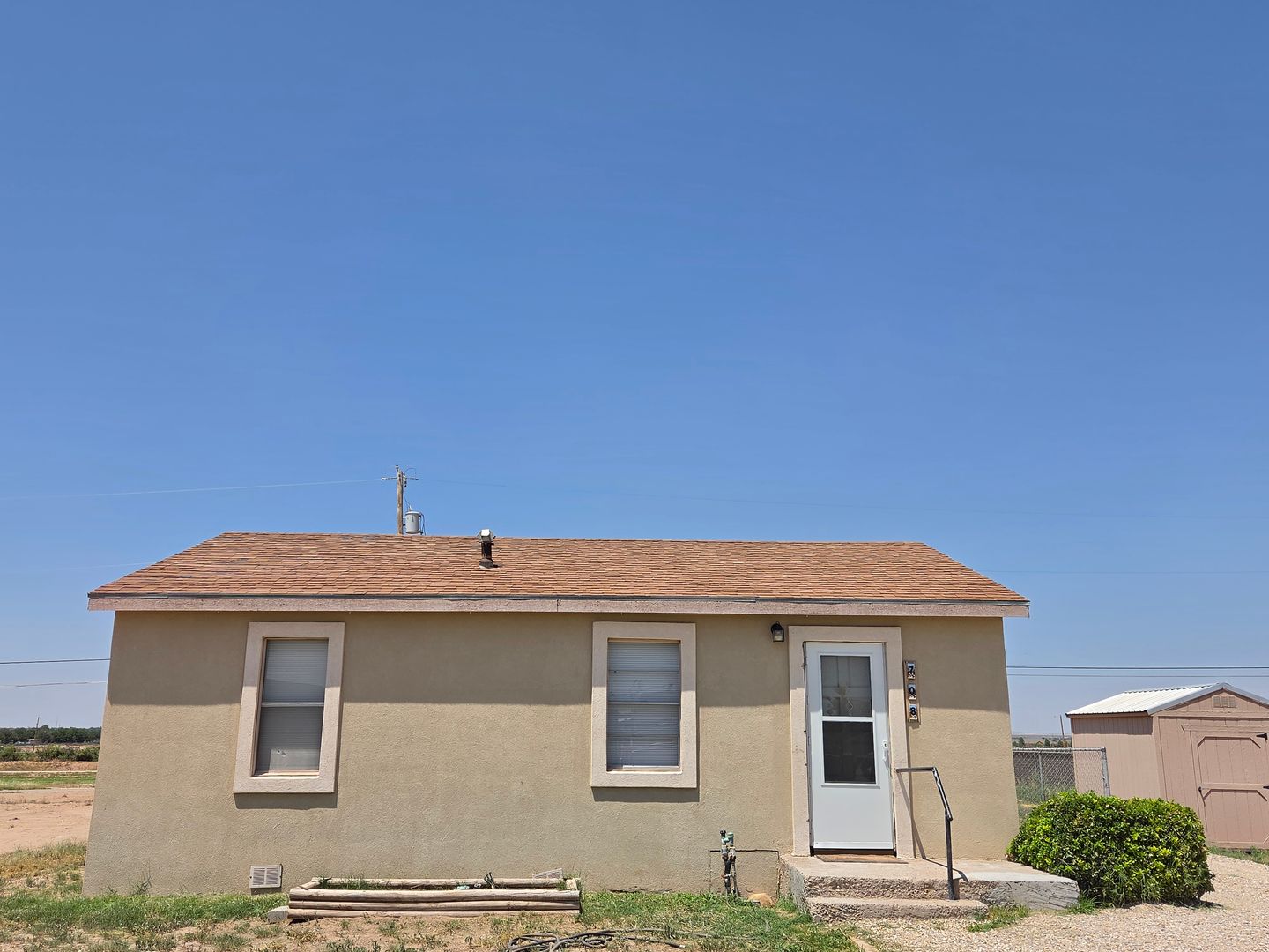 Carlsbad House: 708 Monterrey St