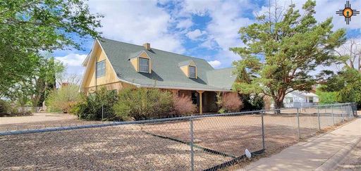 Beautiful Vintage 3 bed 2 bath Home!