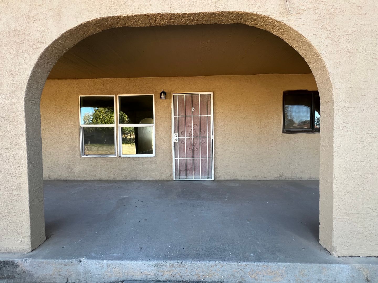 Artesia Apartment: 1501 W Hank Ave.