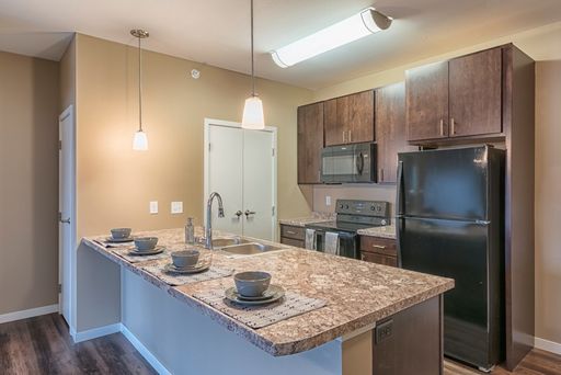 Stonecrest Apartments - Modern, Spacious Feel in Pet Friendly Apartments! – photo 1