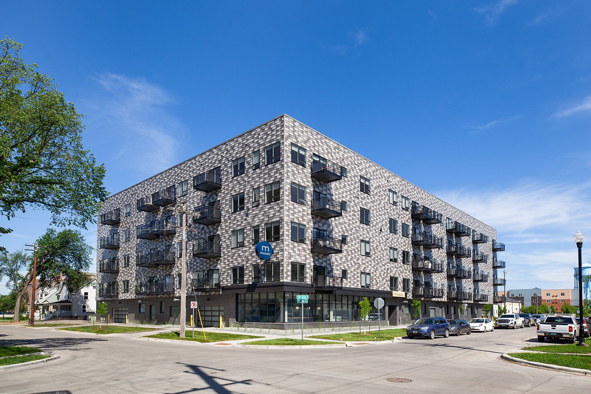 Fargo Apartment: 312 11th St N