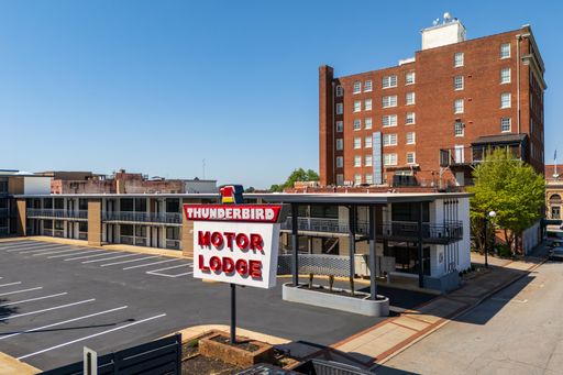 Modern, 1st floor studio apartment in Downtown Anderson!