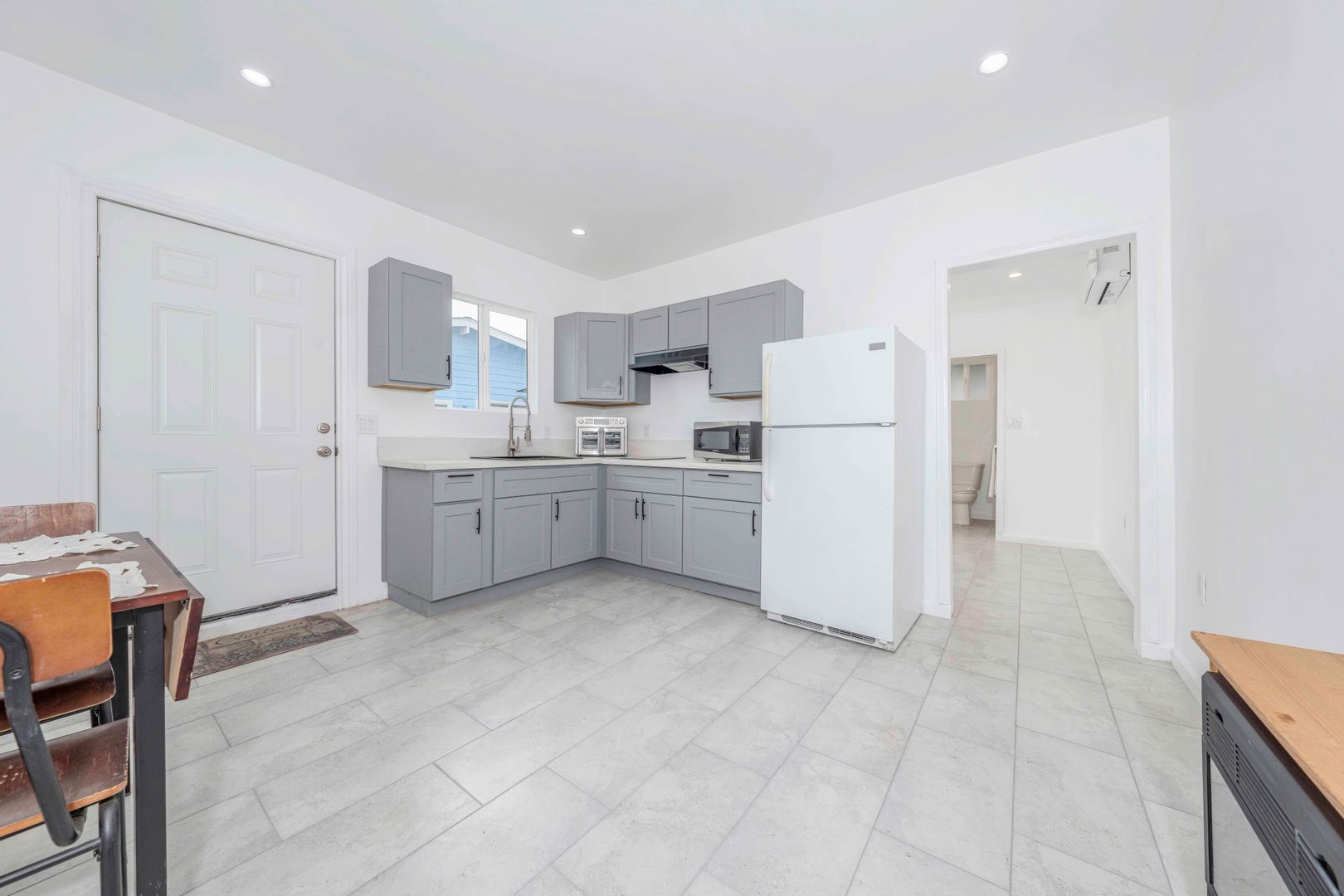 Norwalk House: 13613 Silverbow Avenue