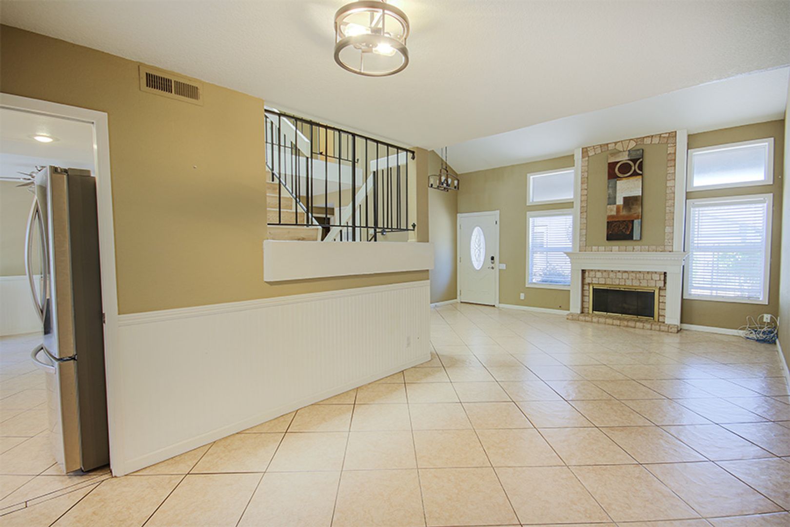Fountain Valley House: 17023 Mount Lomina Court