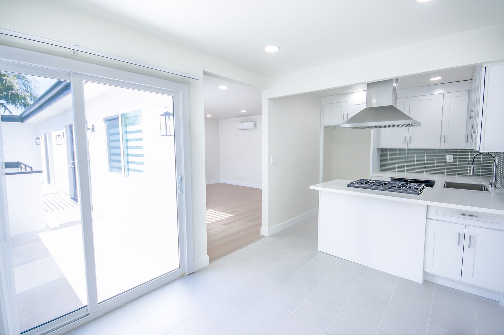 Huntington Beach Apartment: 16681 Sims Lane