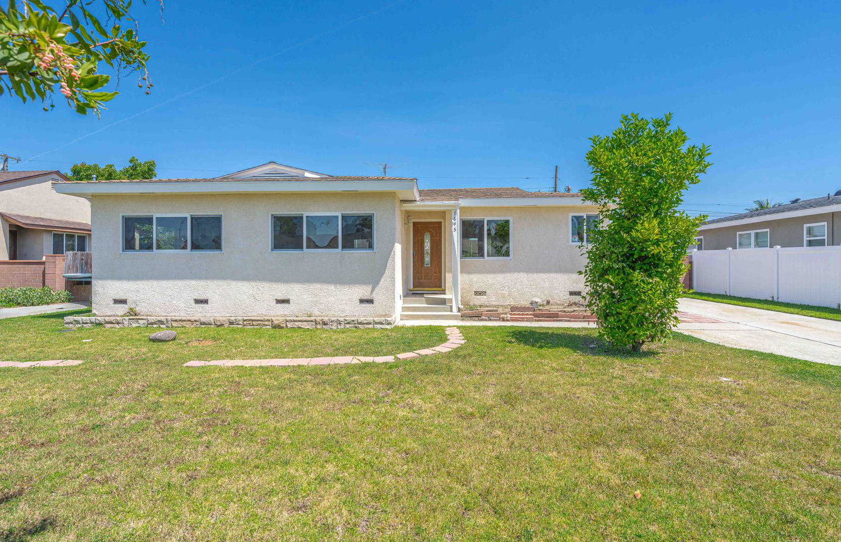 Downey House: 7645 Glencliff Drive