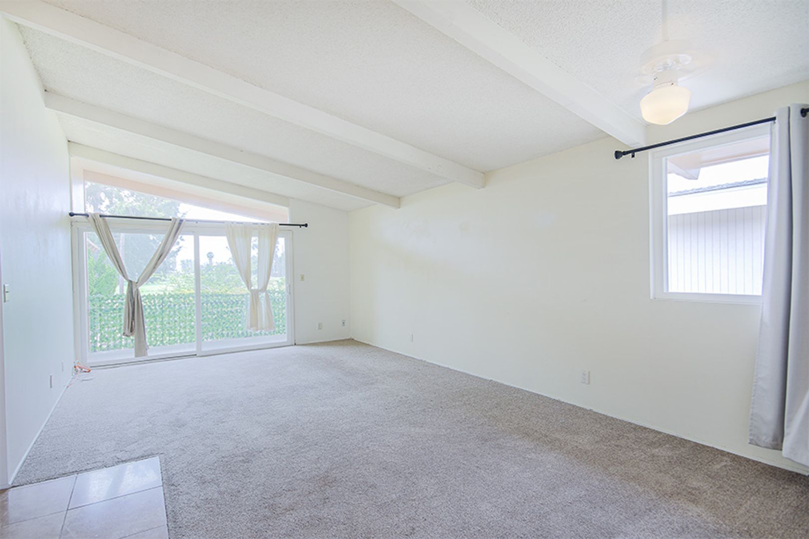 Huntington Beach Apartment: 5542 Fernhill Cir.