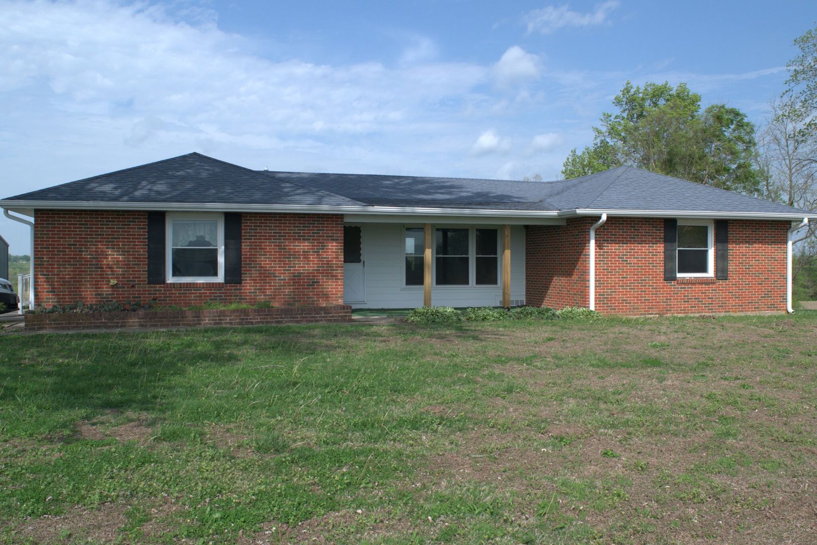 Fayette House: 401 State Route H