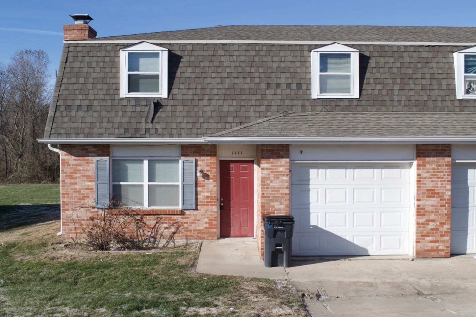 Columbia Multiplex: 1111 Callie Dr.