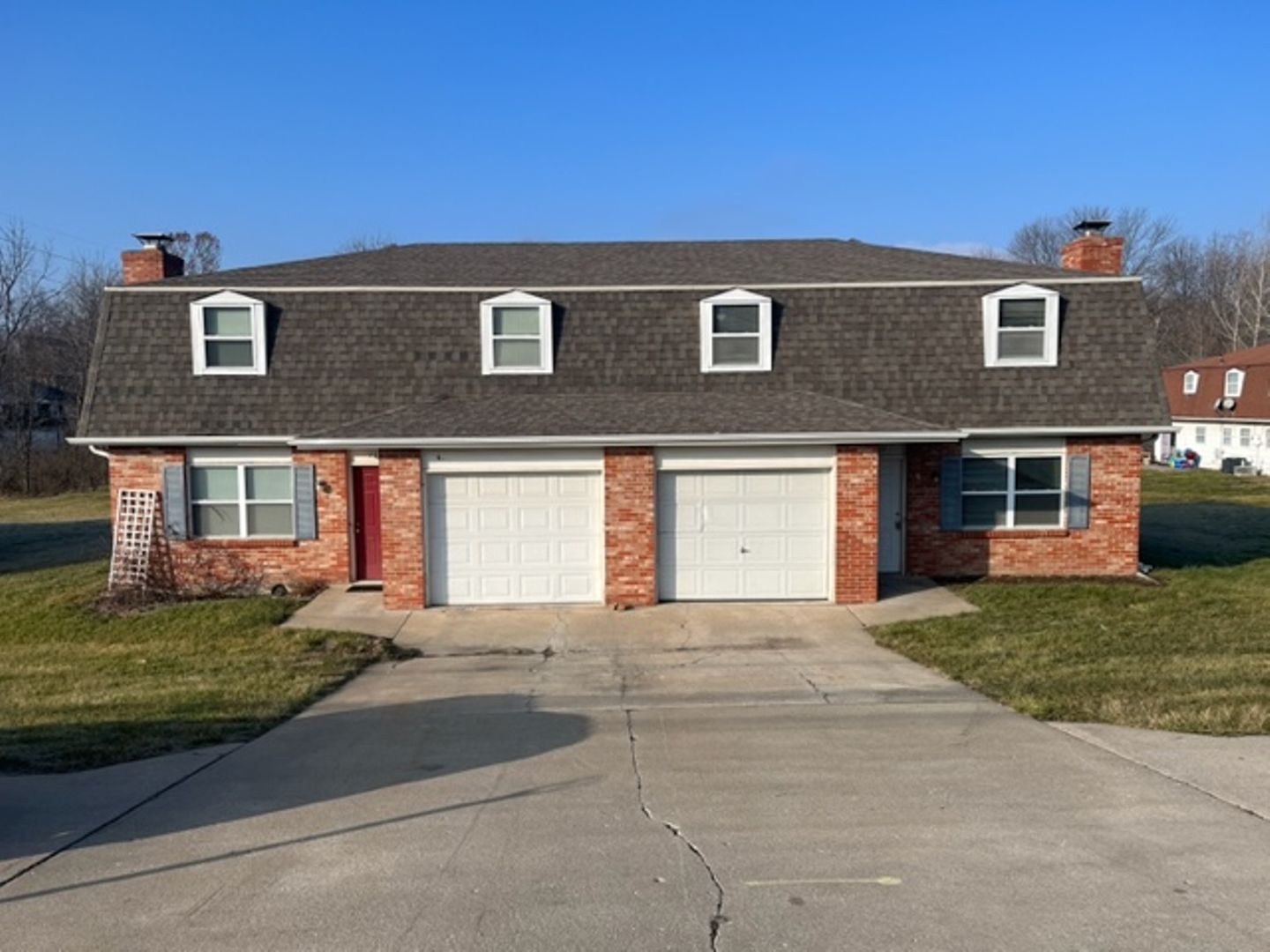 Columbia Multiplex: 1109 Callie Dr.