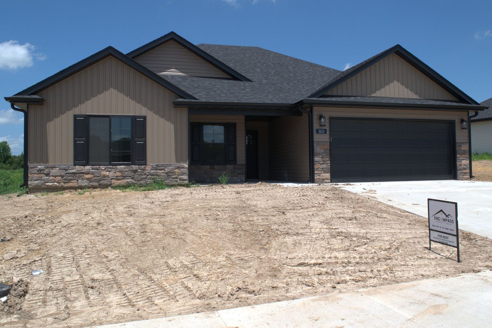 Columbia House: 3121 Pompey