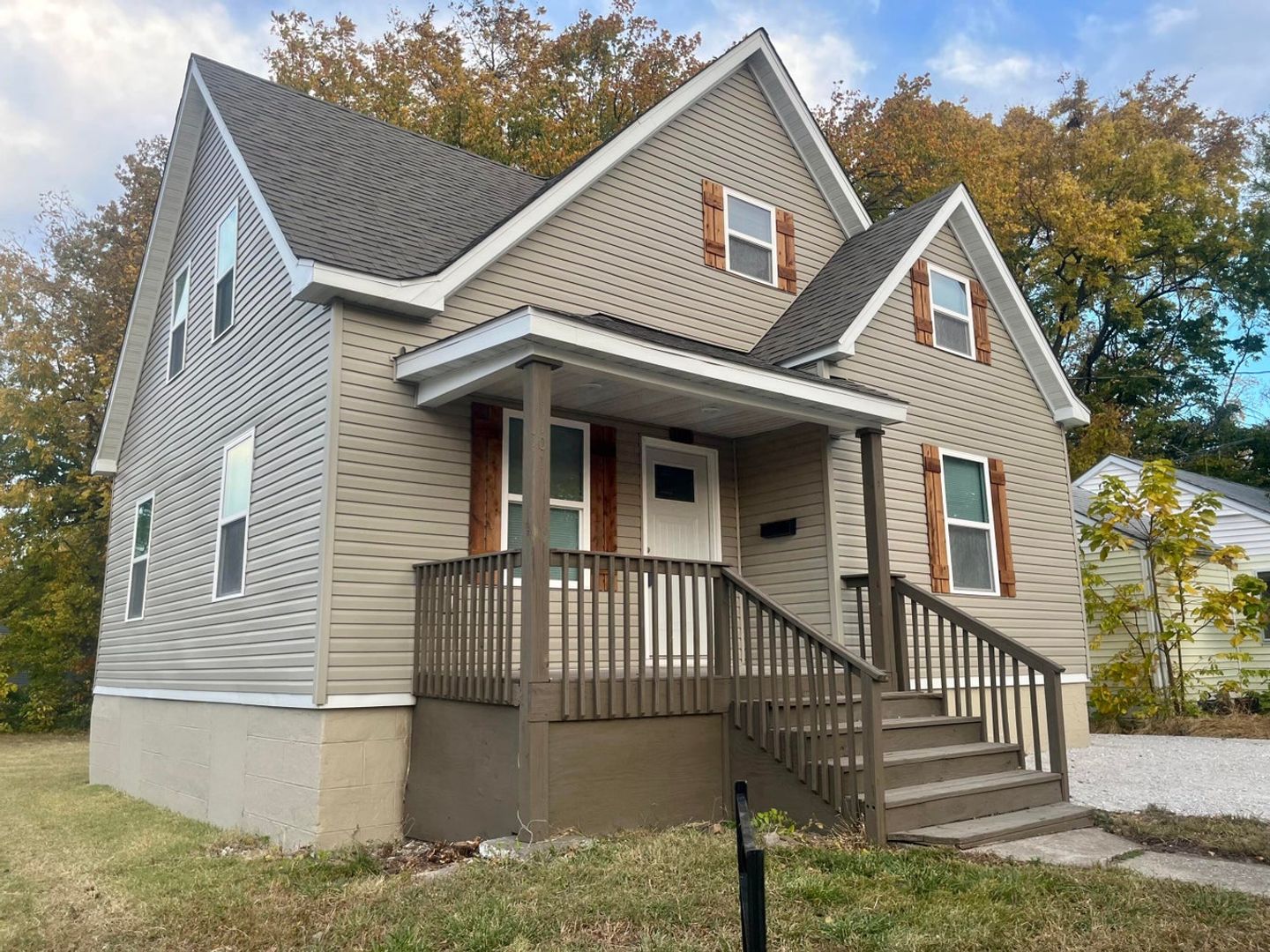 Columbia House: 1101 Pannell