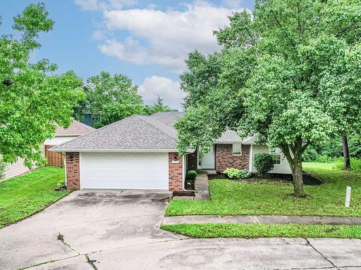 Great 3 Bedroom Home In South Columbia! – photo 1