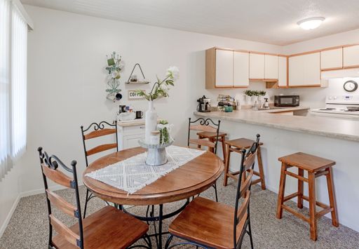 Chester Grove Apartments – photo 1