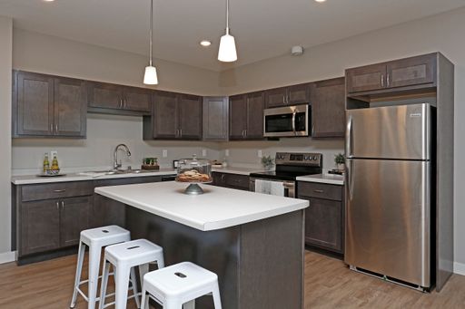 District Flats – photo 1