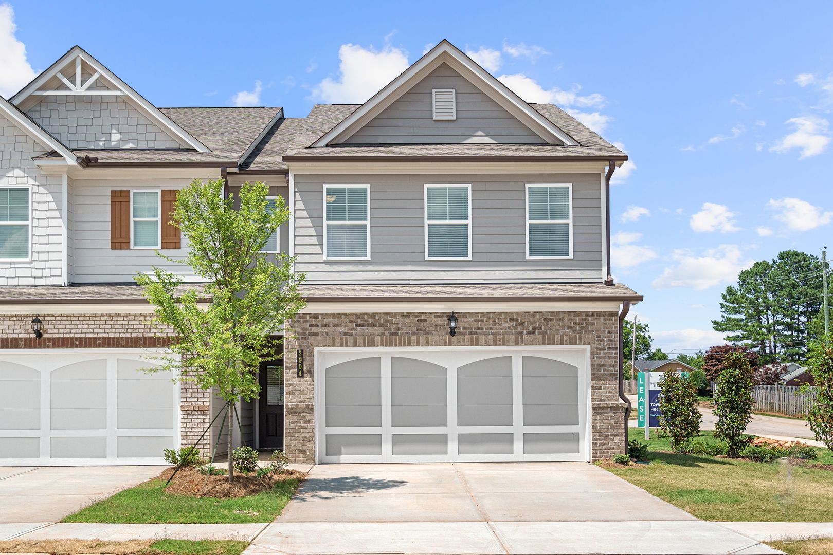 BRAND NEW 3 Bed 2.5 bathroom townhomes in Gainesville!