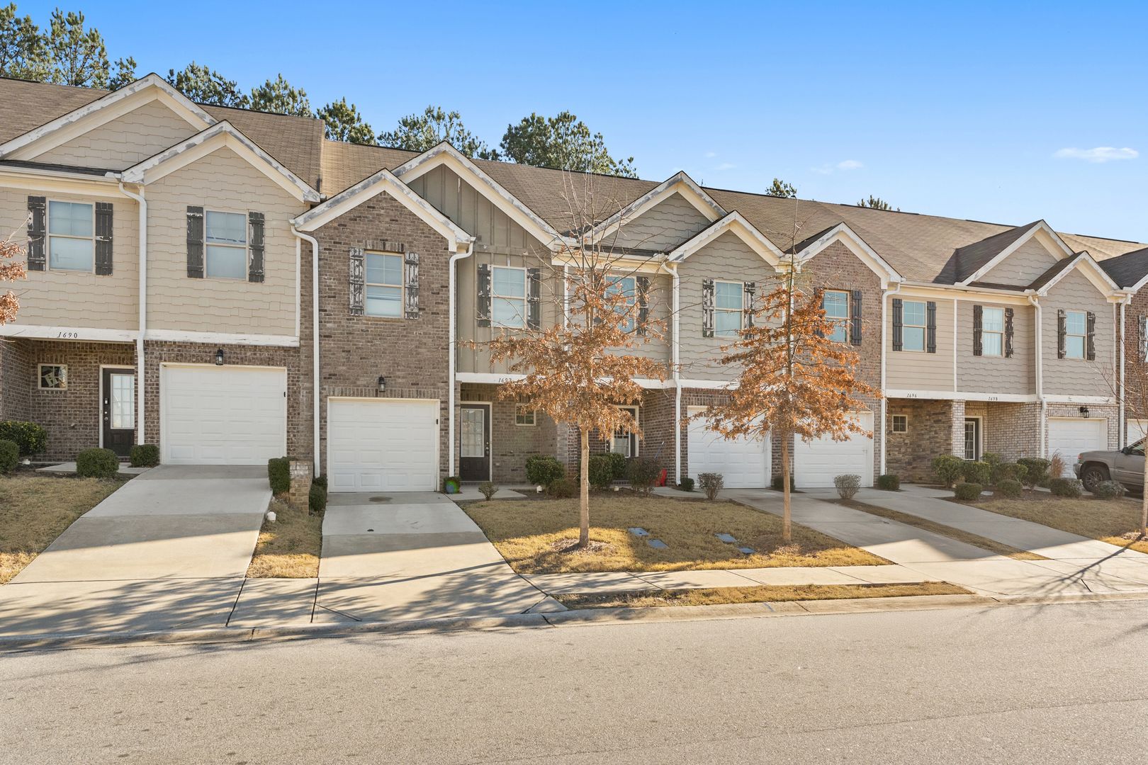 Jonesboro Townhome: 1692 Old Dogwood