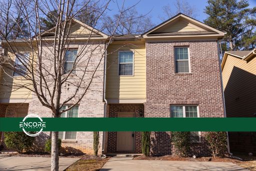3 BEDROOM TOWNHOME IN LITHONIA