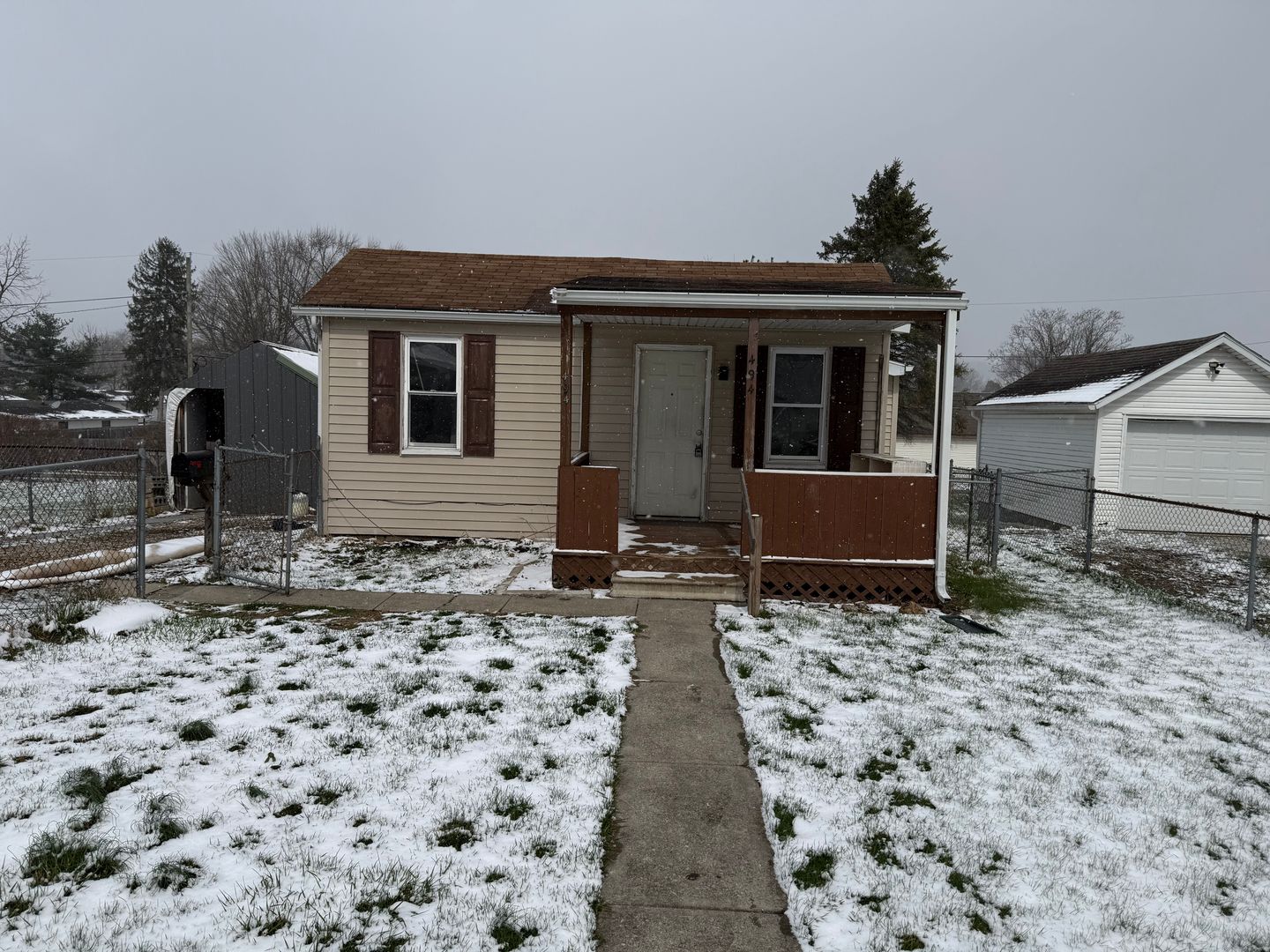 Newark House: 494 Allston Ave