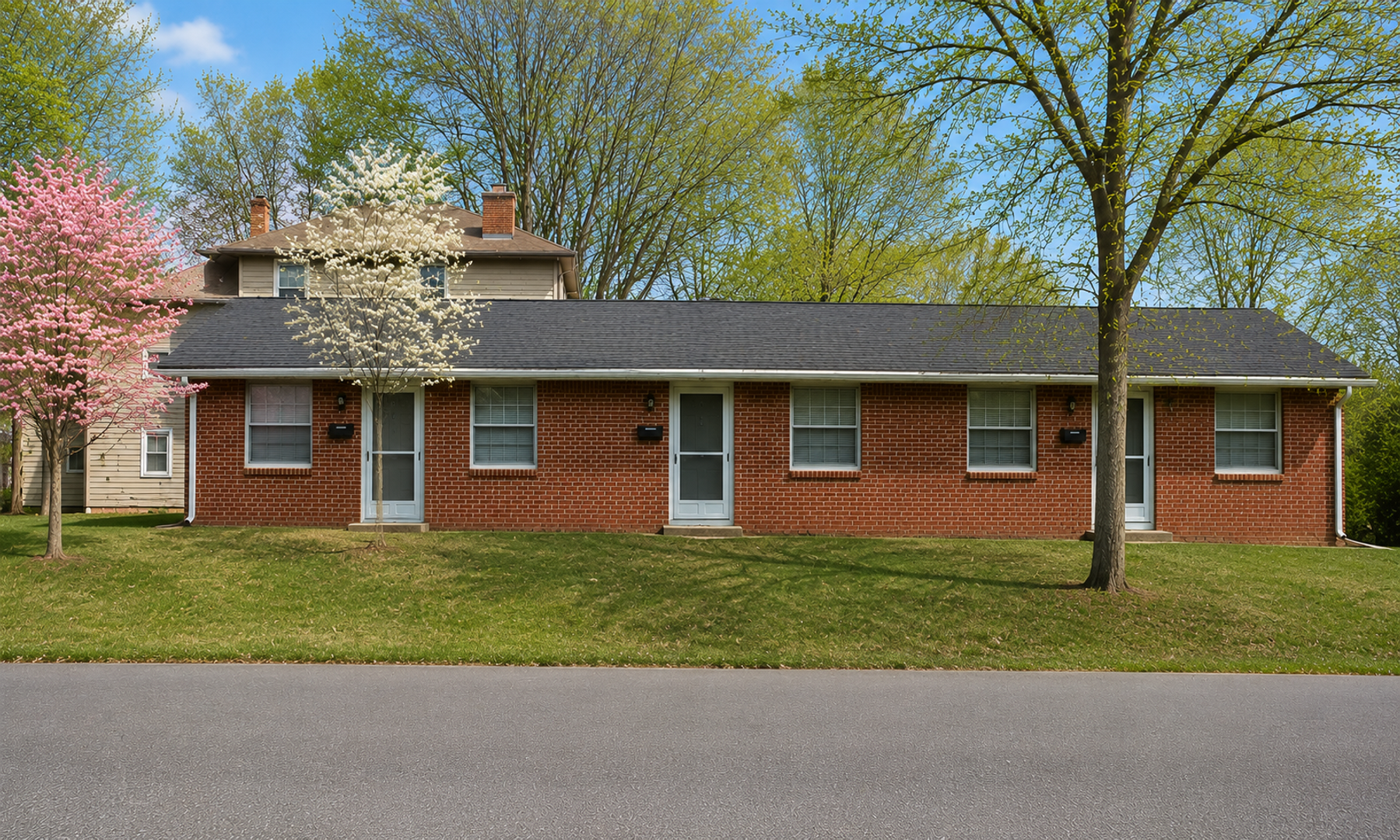 Newark Apartment: 622 W Main St, Apt A