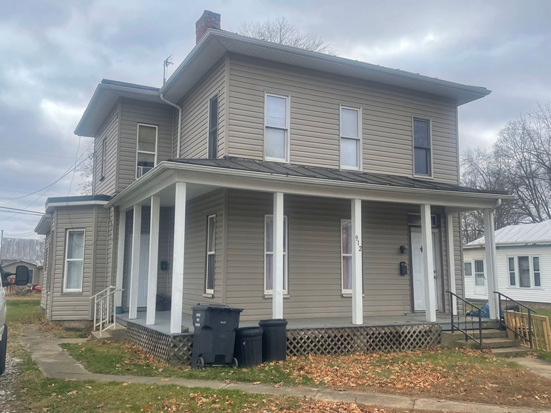 Mount Vernon Apartment: 912 W High St