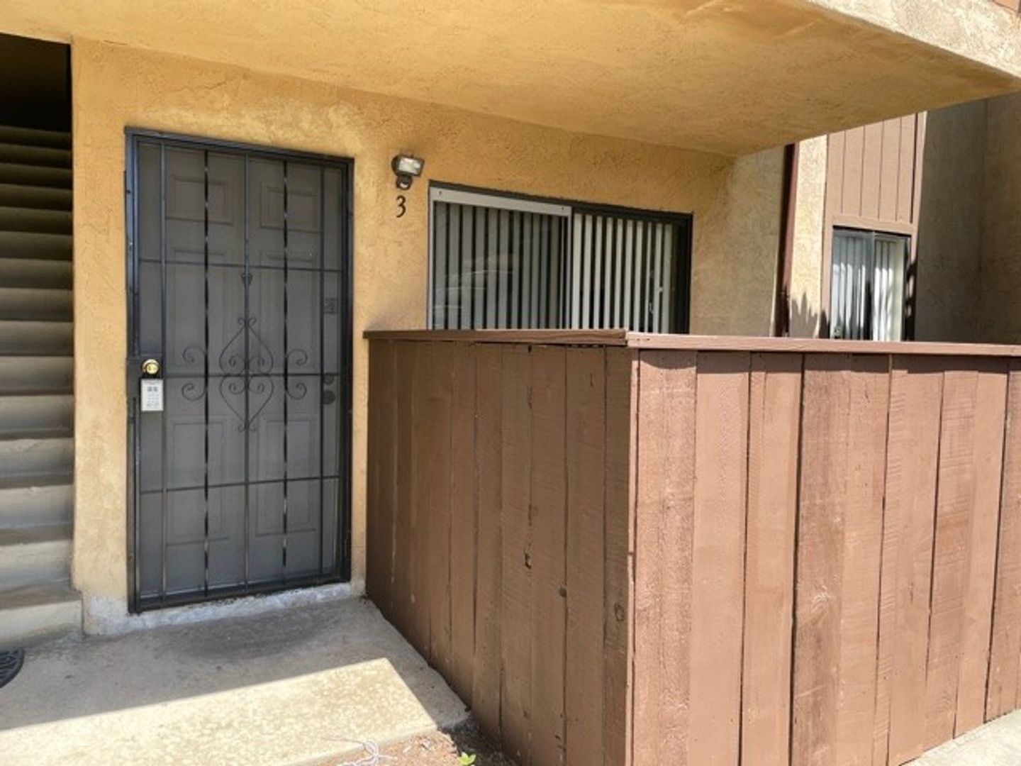 Chula Vista Apartment: 616 Oaklawn Avenue