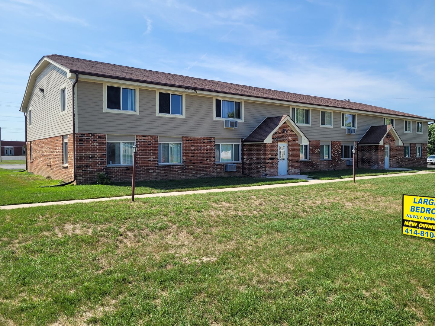 Random Lake Apartment: 711 N. Spring Street