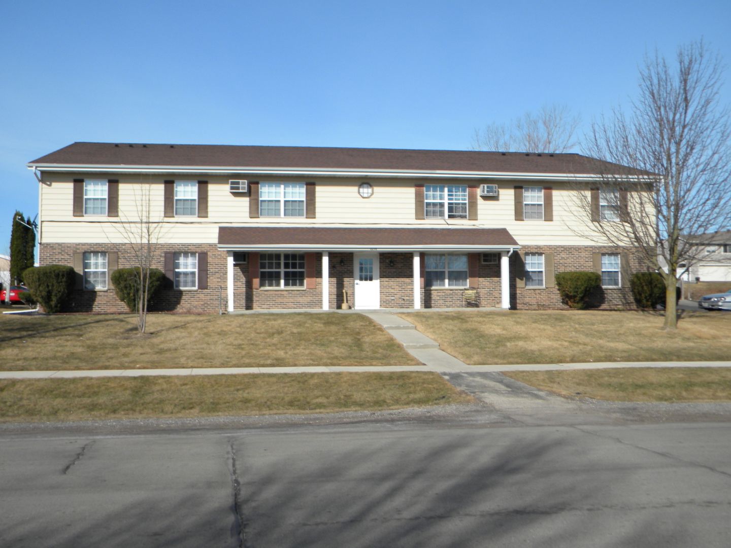 West Bend Apartment: 2216 Sylvan Way