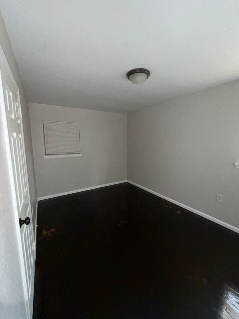2740 McGregor Ave 2 of 10