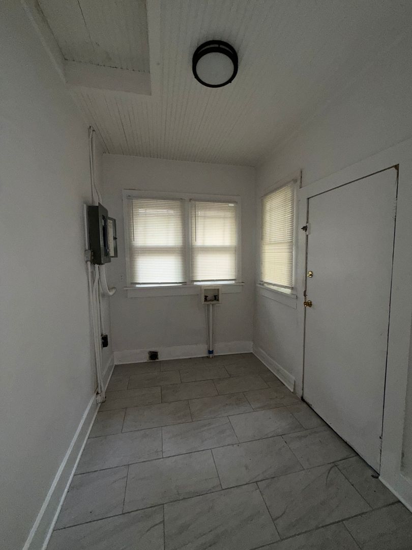 3232 Coleman Ave 11 of 12