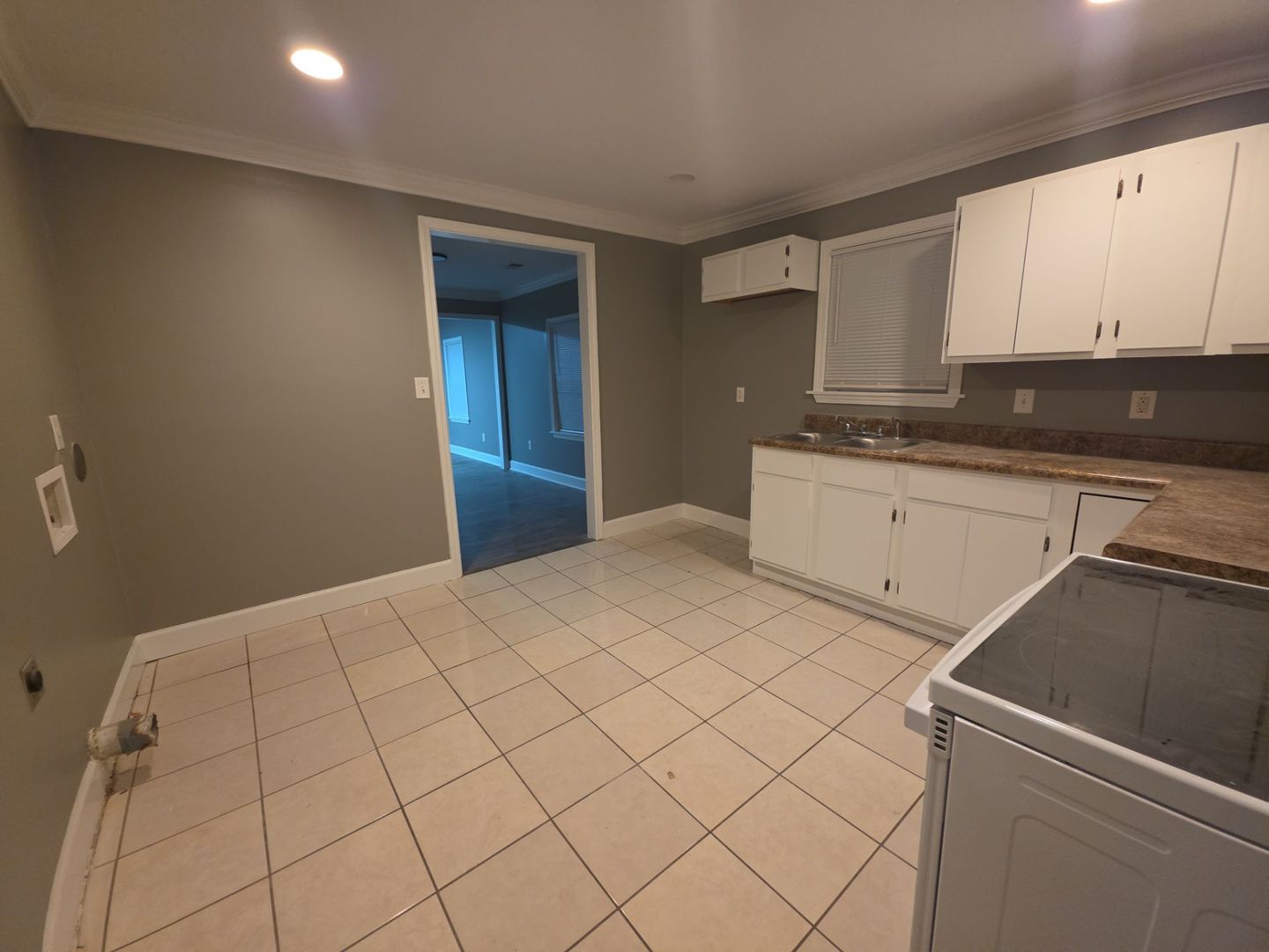 287 Harrell St 3 of 7