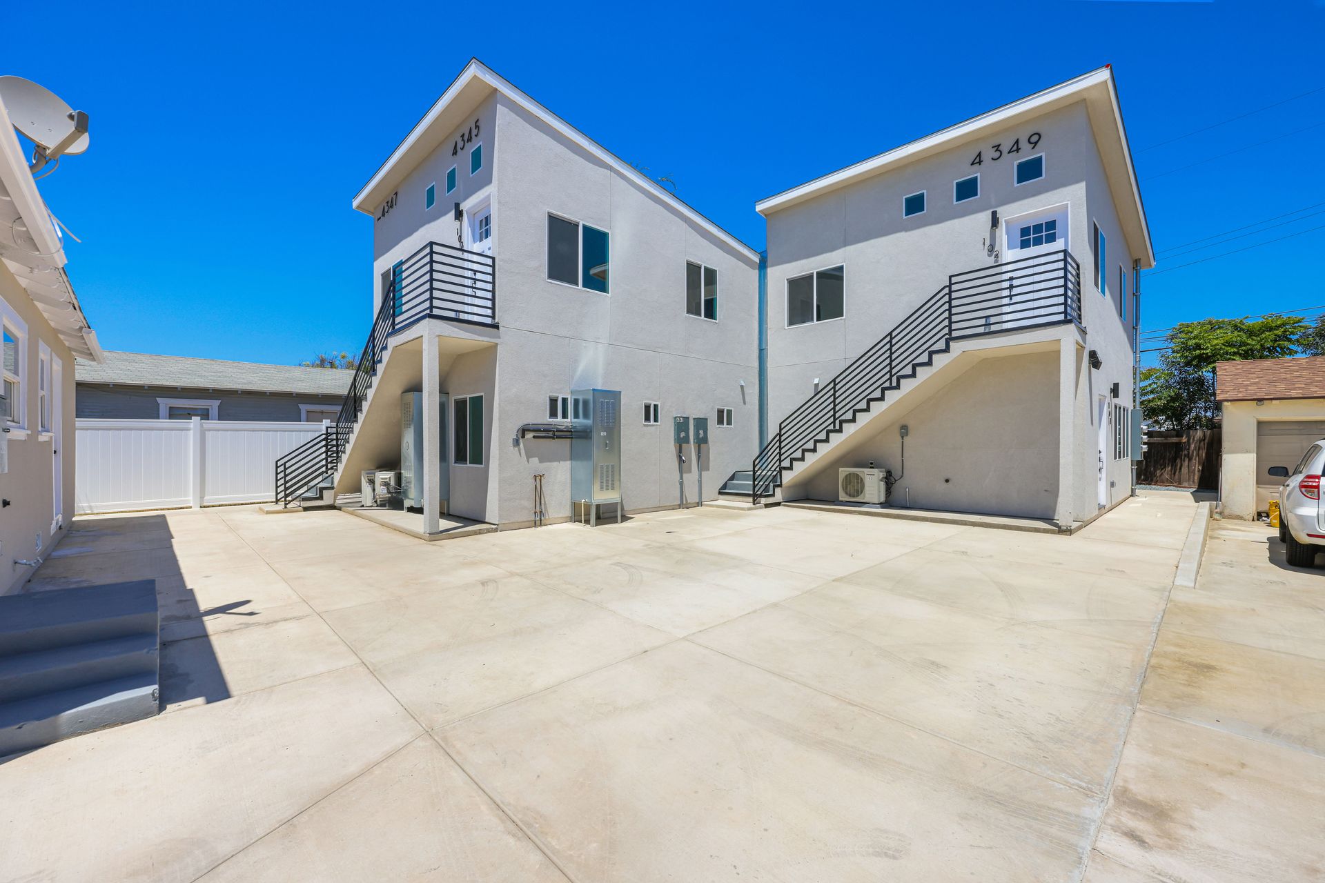 San Diego Apartment: 4345 Bancroft Street - Unit 101