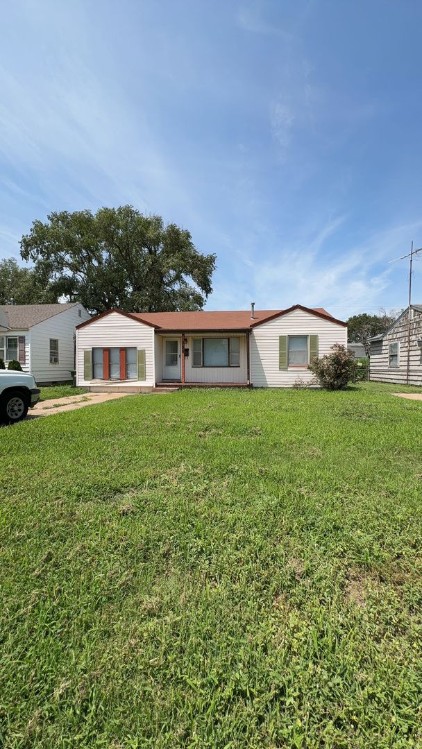 Enid House: 350 E Cottonwood