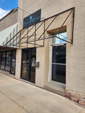 207 N Washington – photo 1
