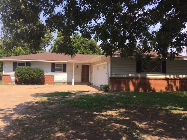 Enid House: 1720 Pawhuska Ave