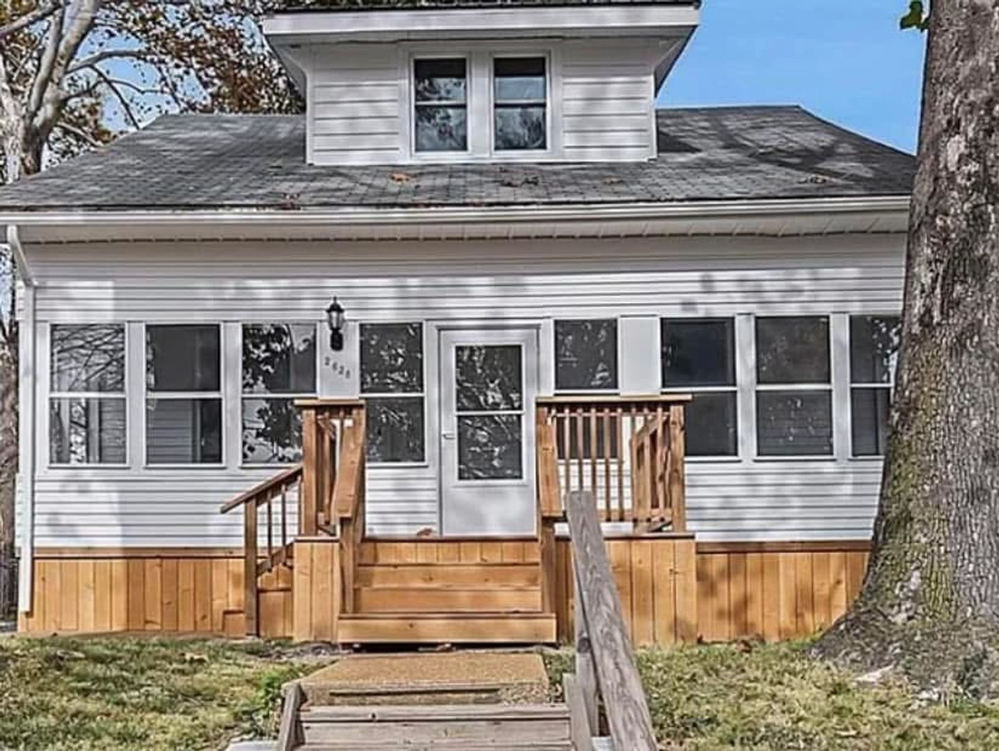 Alton House: 2638 Sanford Ave