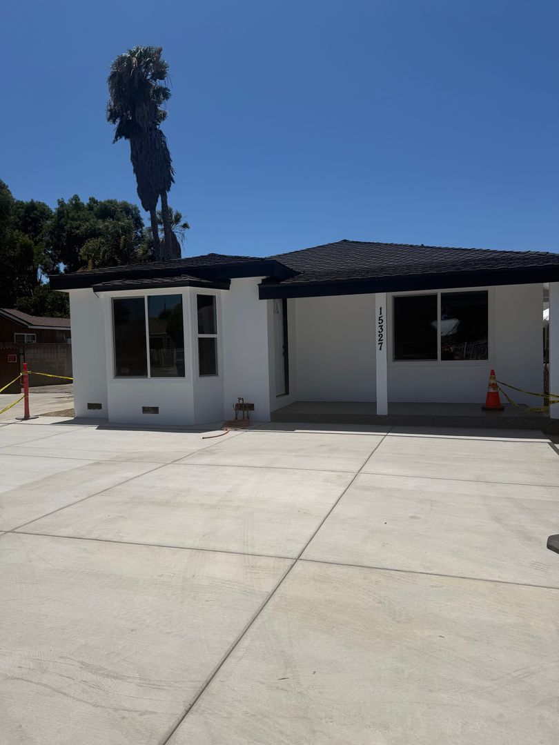 Compton Apartment: 15327 S Butler Ave